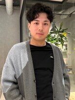 メンズサロン ブロック(Men's Salon bloc) センターパート　ツイストスパイラル　アップバング　30代40代