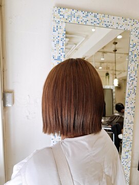 シェリー(cherie) 切りっぱなしボブ