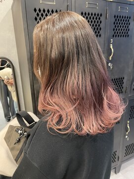 アチーブリス(achieve Liss) ニュアンスカラーグラデーション小顔レイヤーカットミディ