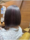 大人の切りっぱなしボブ　インナーカラー　ピンクカラー