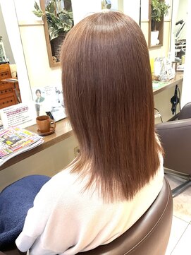 コアフィールフィス(COIFFURE fils) 【見附　今町】M3Dハイトーンカラー　ツヤ髪