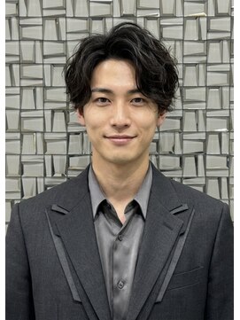 センターパート/大人の韓国風パーマ