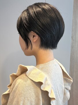 ミクマル(micmal) 20代30代40代小顔ひし形似合わせパーマ前上がりショートボブ