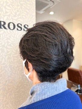 クロス(CROSS) 大人ショート/ひし形/60代70代/ミセスヘア