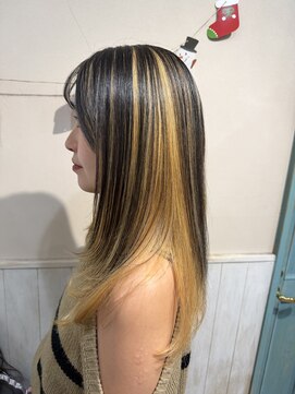 ヘア ライフ ワイレア(HAIR LIFE Wailea) 黒アンブレラカラー。