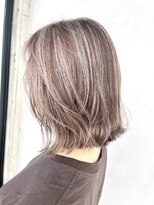 アコ(Aco)&nbsp;上品ハイライト/白髪ぼかしハイライト/ペールベージュ