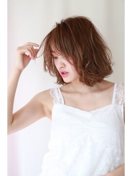 ネオリーブ シュシュ 神保町店(Neolive susu) ハイライトたっぷり！おしゃれヘア！