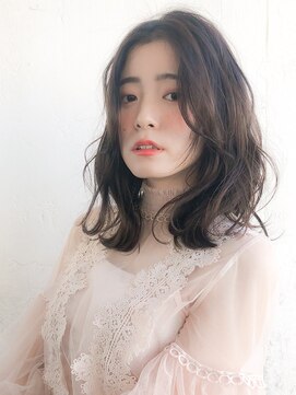 ルティア(Lutia) センターパート かきあげバング ゆるふわ