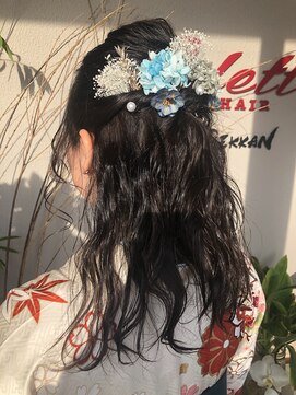 コレットヘア(Colette hair) ハーフアップアレンジ