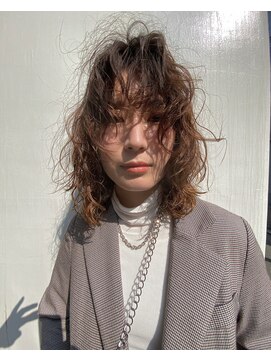 ムジーク(Musiiik) ミディアムのフリンジパーマ