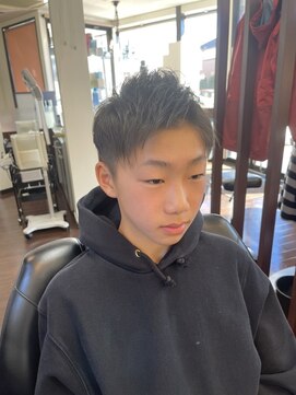 オアシス(OASIS) ツーブロック×アップバング