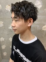 アカ(ACA)&nbsp;センターパートツイストスパイラルパーマツイストパーマ札幌大通