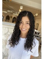 アンジュベイナハ (Ange Bay NAHA)&nbsp;ロング×ツイストスパイラルパーマ