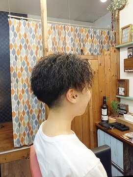 カットビ(CutBi) ツイストスパイラルパーマ