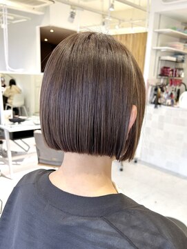 ネオリーブウリ 二子玉川店(Neolive uri) カールセミディシアーカラーレイヤーカット[二子玉川]