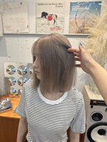 ベンジー 天神店(benji) white beige(福岡/天神/赤坂)