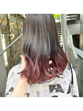 ガーデン ジングウマエ(GARDEN jingumae) バイオレットのグラデーションカラー