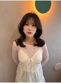 顔まわり韓国風くびれミディアムレイヤー