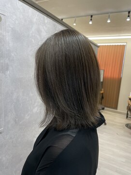 ビビ バイ マグ 岡谷店(bivi by Mag) ブリーチなしカラー/小顔レイヤーボブ/大人ボブ