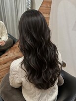 フォームフォローズファンクション 本郷(FORM FOLLOWS FUNCTION)&nbsp;暗髪シアーグレージュ×韓国ウェーブロング