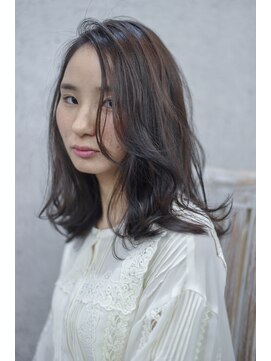 ジュノ(Jeuno) ツヤグレージュ