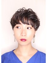 ヘアークリニック ラクシア 石巻(Hair Clinic LAXIA Ishinomaki) 個性派マッシュショート