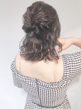 ラエティス(Laetus) 結婚式お呼ばれスタイル☆ハーフアップ