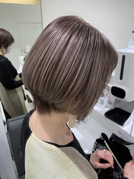 アッシュ 吉祥寺店(Ash) 吉祥寺/脱白髪染め/白髪ぼかし/白髪染め卒業