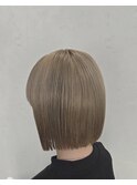 プラチナベージュ
