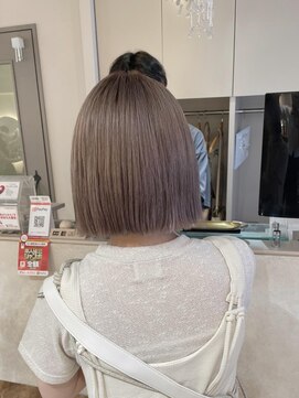 キャンバス バイ ネオリーブ 横浜西口(Canvas by neo.) ミニボブ ミルクティベージュ ハイトーン sn