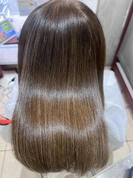 メイン(MAIN) 白髪ぼかし/ハイライト／白髪染め/髪質改善/30代/40代/50代