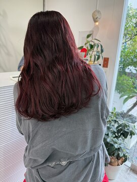 ツバメ ヘアー(TSUBAME HAIR) 夏の赤髪スタイル