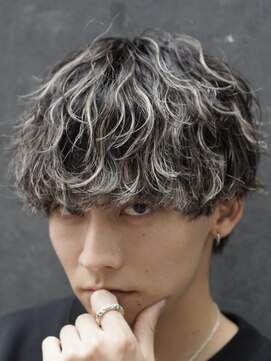 フィフス 大分(fifth) 大分緩め波巻きスパイラルパーマメンズカットハイライトメッシュ
