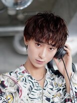 ライラ(Lyla)&nbsp;ワンカールパーマで作る簡単マッシュショート