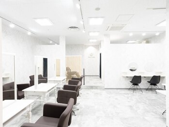 リアンカラー ゆめモール 那珂川店(lien color)の写真/30代～50代の経験豊富な実力派スタイリストが対応◎あなたのなりたいをカタチにします♪
