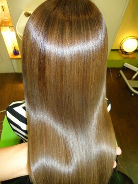 エムスリーディーミュゼステージ(M3D) ピコカラー＆トリートメント＆カット