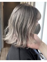 アライブ キチジョウジ(ALIVE Kichijoji)&nbsp;小顔セミウェットウェーブハイライトカラーオリーブカラー着物