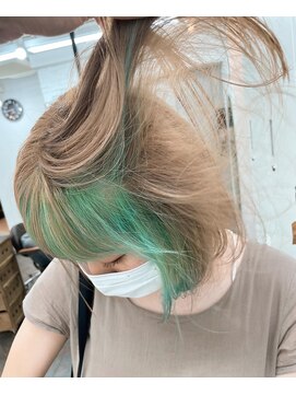 イコ 表参道原宿(ico) ホワイトベージュ × インナーサワーグリーン カーキグレージュ