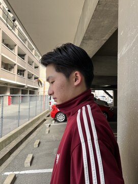 ウェルネス(Wellness) ナチュラルオールバック刈り上げ長めスタイル