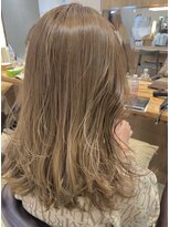 ネオリーブニコ 大井町店(Neolive Nico)&nbsp;ハイライトカラー　ミルクティーベージュ