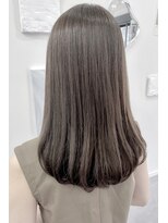 スージー(Suzy)&nbsp;赤みがでないオリーブベージュ◎大人可愛い艶髪