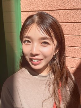 テゾーロ(TESORO)の写真/一人のスタイリストが仕上げまで担当♪髪質やクセを見極め、あなたに合ったスタイルをご提案いたします。