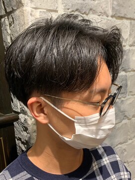 ミリオンバックス 神田店(Million Bucks) スパイキーショート/スペインカール<理容室>[メンズ/床屋/神田]