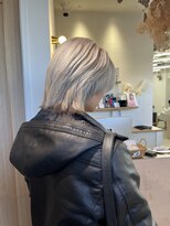 ヴィンスジオ 岐阜駅南(vince gio)&nbsp;ホワイトカラー