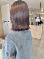カナリーバイマカロア(CANARY by Makaloa) ピンク系カラー　切りっぱなしボブ　20代30代40代