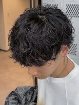 ウェイビーエフティフィフス 横浜西口(WAVEY ft.fifth) 横浜メンズパーマ波巻きツイストスパイラルニュアンスサーフ40代