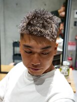 メッツ 原宿(METS)&nbsp;MEN'S/ツイストピンパーマ×フェード/短髪フェード/男髪