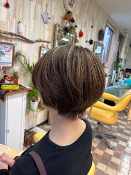 ヴィーヴ(vive) ベージュ系ハイライトカラー