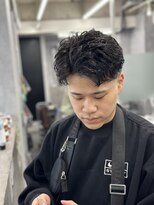 クロムトウキョウ ザ バーバー ネオン 新宿店(CHROM TOKYO the Barber ne/on) メンズスキンフェード/毛流れパーマ