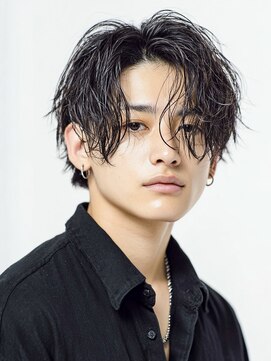 フレイムス ヘア アンド リラックス 高崎駅西口店(Frames hair&relax) 黒髪ミディアムツーブロックセンターパート韓国パーマ